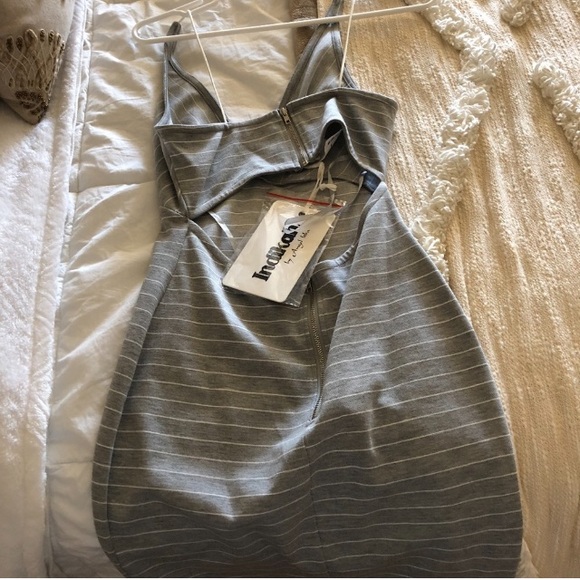 LF indikah dress 8 - Picture 2 of 3